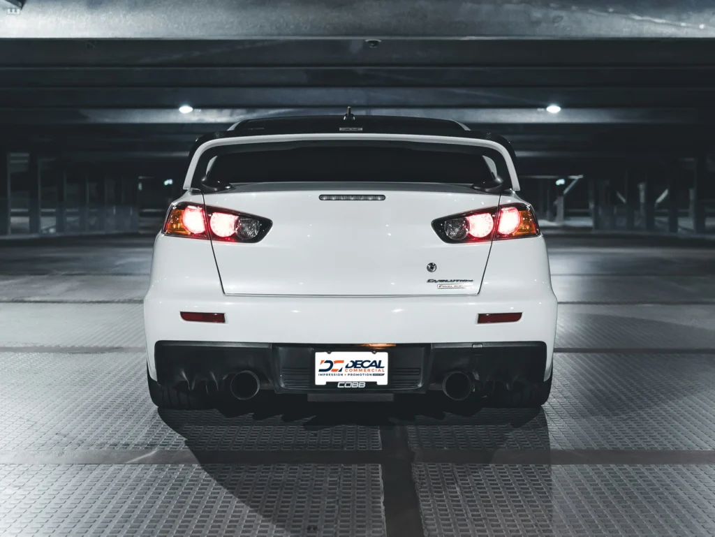 Plaque blanche, concessionnaire